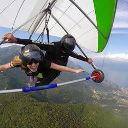 Volo in deltaplano biposto